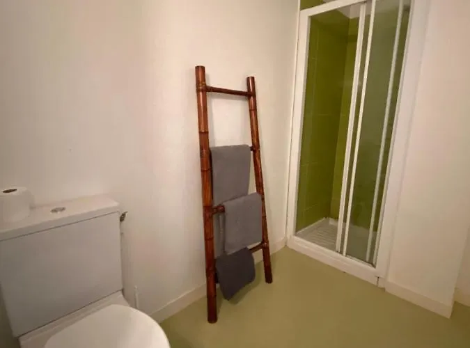 Joli Avec Terrasse Pres Du Vieux-port * La Rochelle (Charente-Maritime)