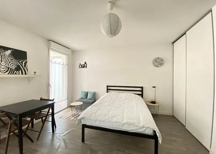 Apartment Joli Avec Terrasse Pres Du Vieux-port